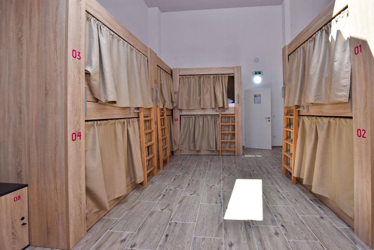 Hostel Zrce All Inclusive- All You Can Drink And Eat! (Adults Only) Novaglia Esterno foto